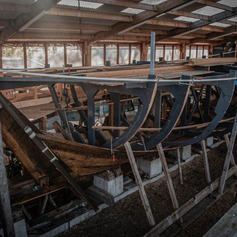 Waterschip in aanbouw door Marco van Boheemen
